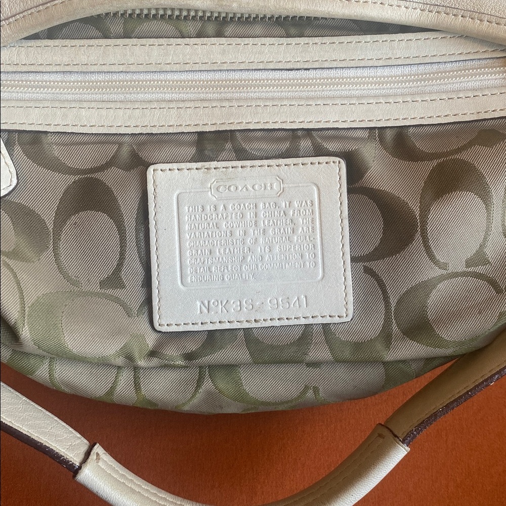 Coach Bag - Picture 3 of 5